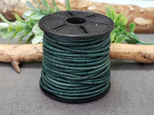 Charger l&#39;image dans la galerie, Antique Turquoise - Distressed Leather Cord - 1yd #413
