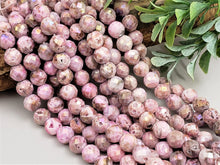 Charger l&#39;image dans la galerie, &quot;Fairy Tale Pink&quot; Titanium Coated Faceted Druzy Quartz - 8mm -
