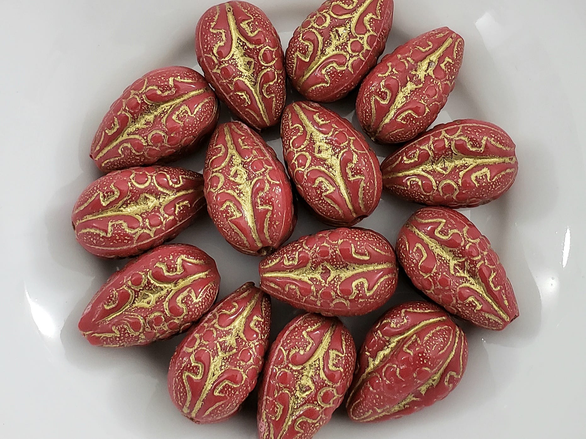 Coral Red Gold Swirl Wash - Lucite Melon Teardrops - 18x10mm - 8pcs