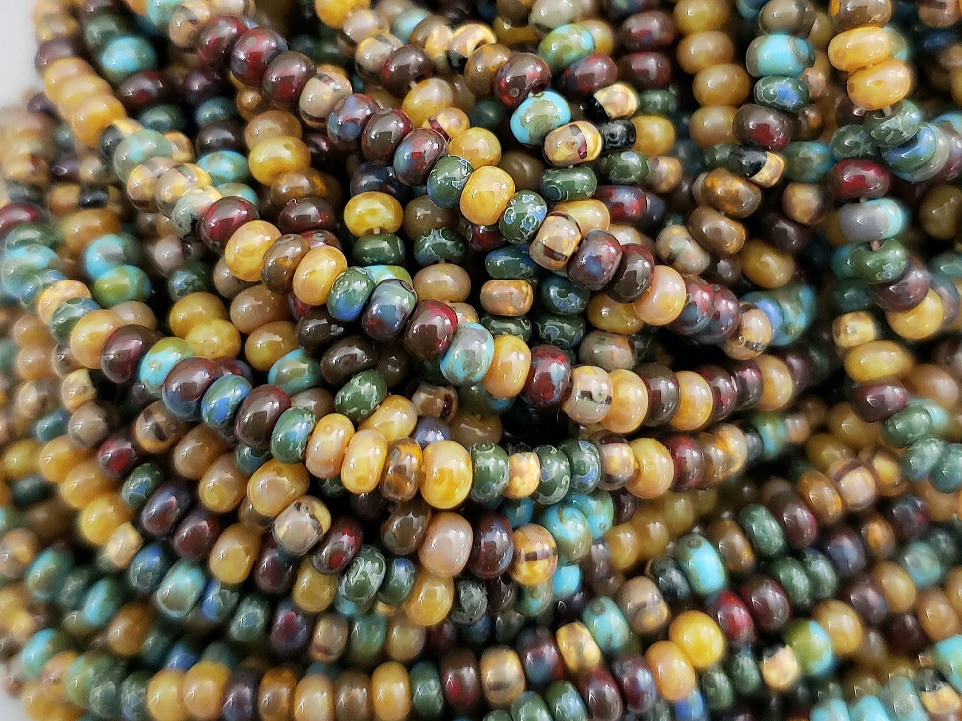 Aged Caribbean Blue Stripped Picasso - Czech Seed Bead Mix - 7/0 - 3.5mm - 20" Strand