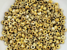 Charger l&#39;image dans la galerie, 6/0 Yellow Picasso #4512 - Czech Seed Beads - 10gr.
