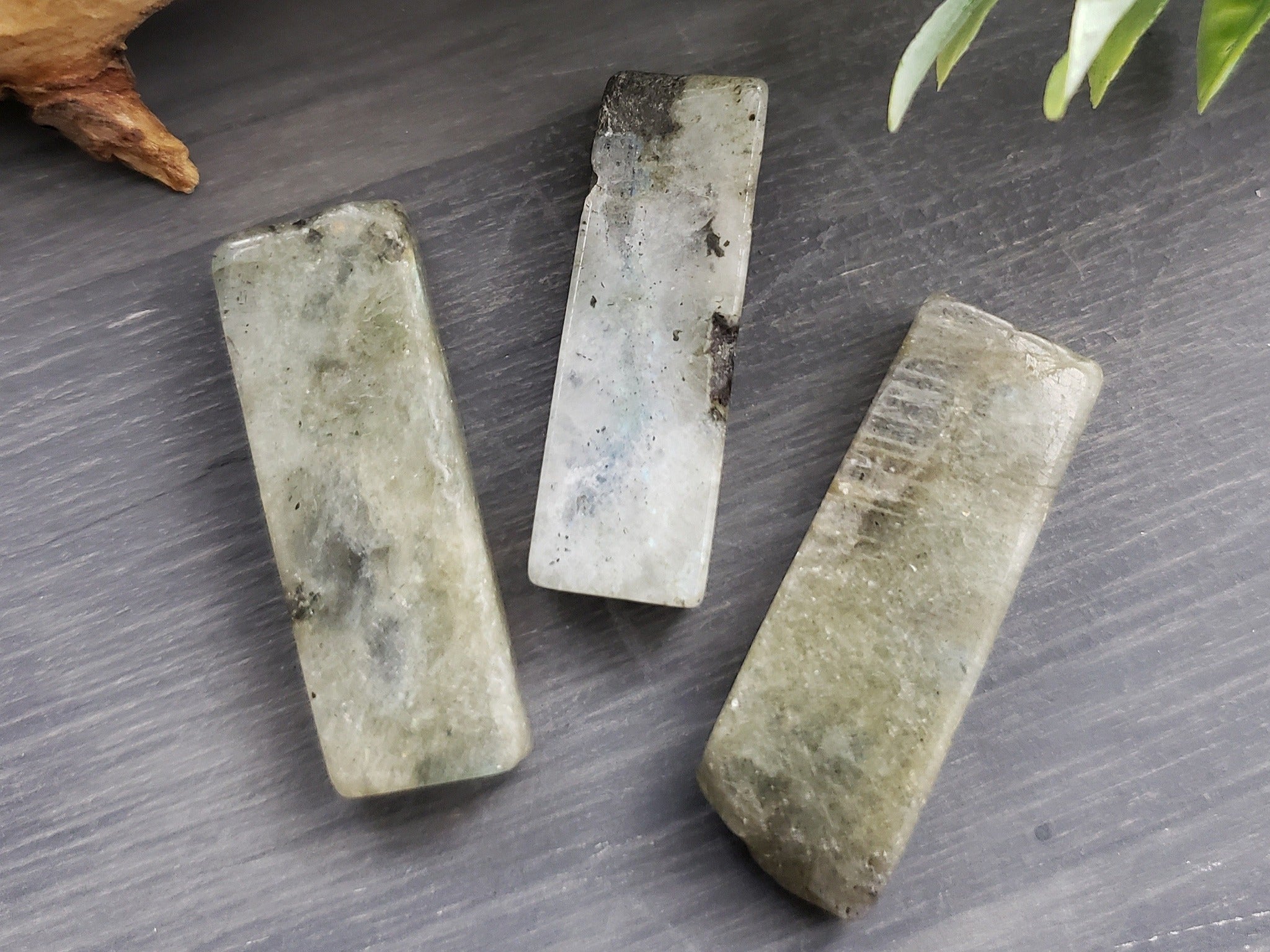 Labradorite - Irregular Side Drilled Gemstone Pendant - 1pc