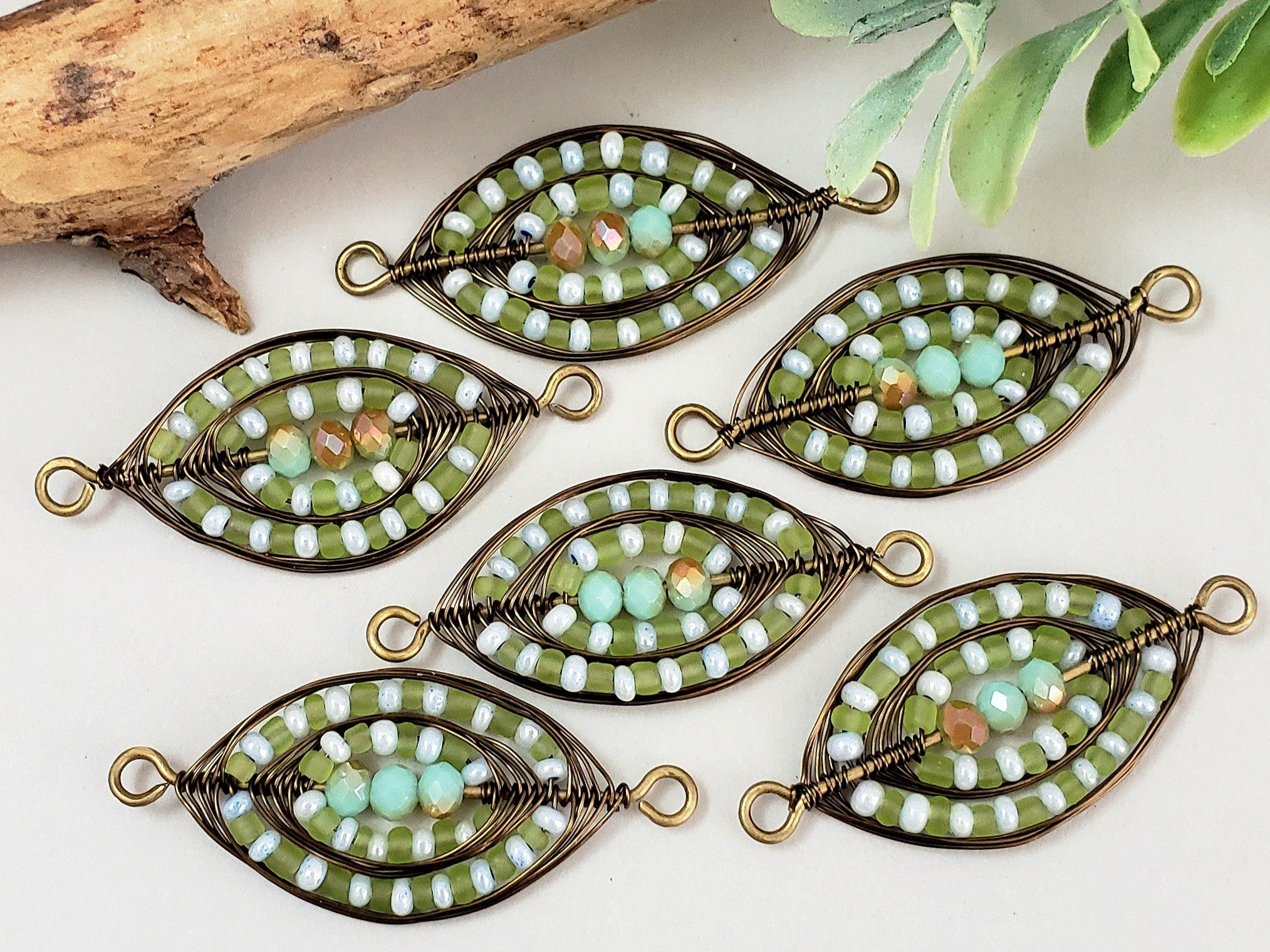 Seafoam Lily - Handwired Herringbone Links - 45mm - 2pcs