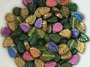 Enchanted Forest Mix - Czech Leaves - 10mm - 40pcs