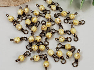 Chalk White Picasso - Czech Druks Charms - 4mm - 10pcs