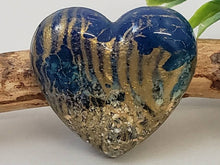 Charger l&#39;image dans la galerie, Tiger Sea Fish - Handcrafted Heart Cabochons
