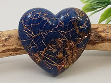 Charger l&#39;image dans la galerie, Deep Blue Copper - Handcrafted Heart Cabochons
