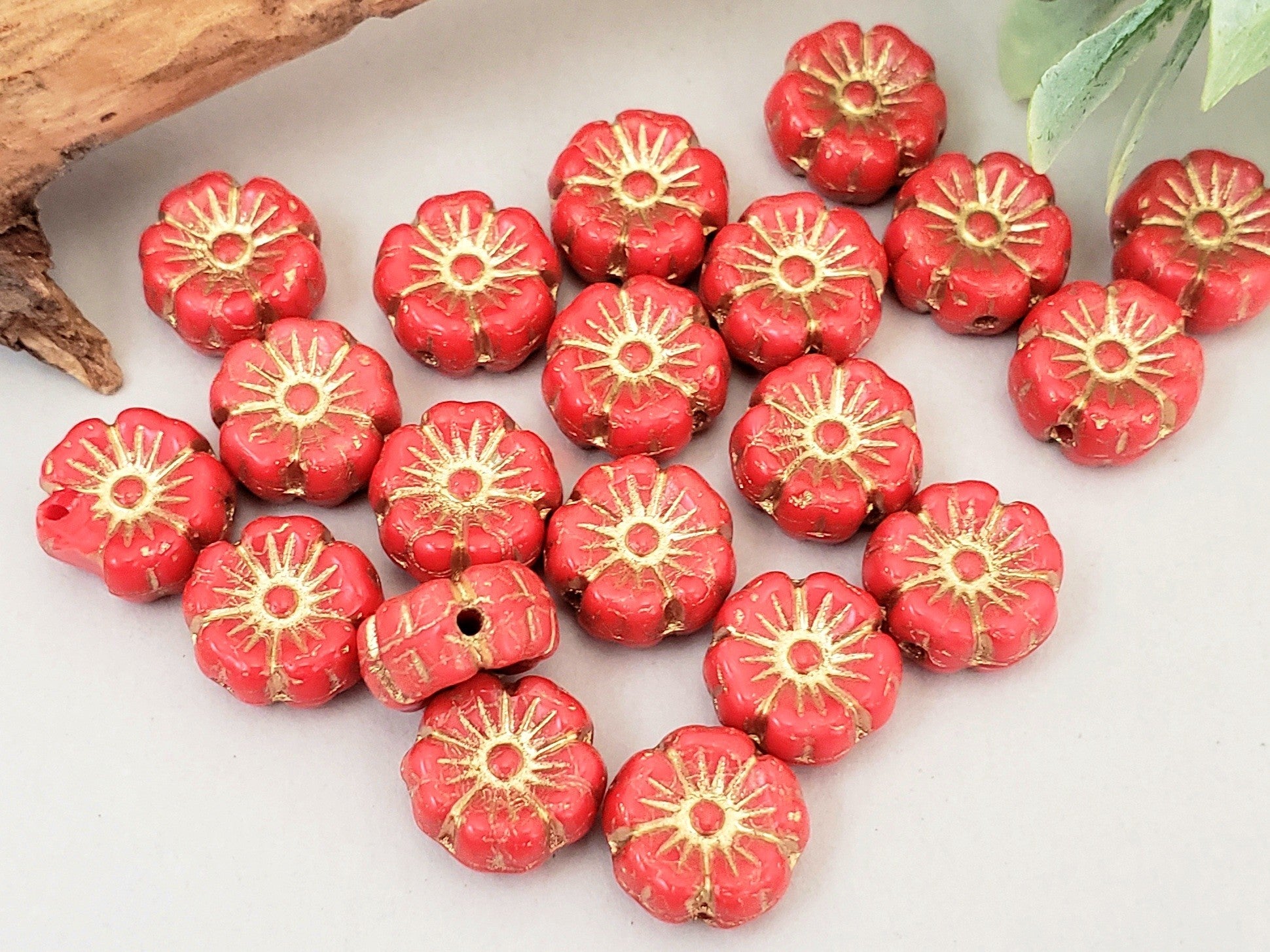 Coral Red Gold Wash - Czech Flower Beads - 8mm - 10pcs