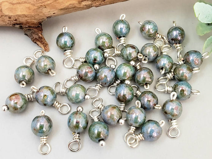 Chalk White Blue Marble Luster - Czech Druk Charms - 6mm - 10pcs