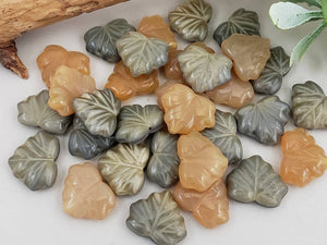 Marbled Grey Butterscotch Mix - Czech Maple Leaf - 13x11mm - 12pcs