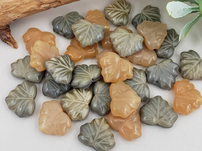 Marbled Grey Butterscotch Mix - Czech Maple Leaf - 13x11mm - 12pcs