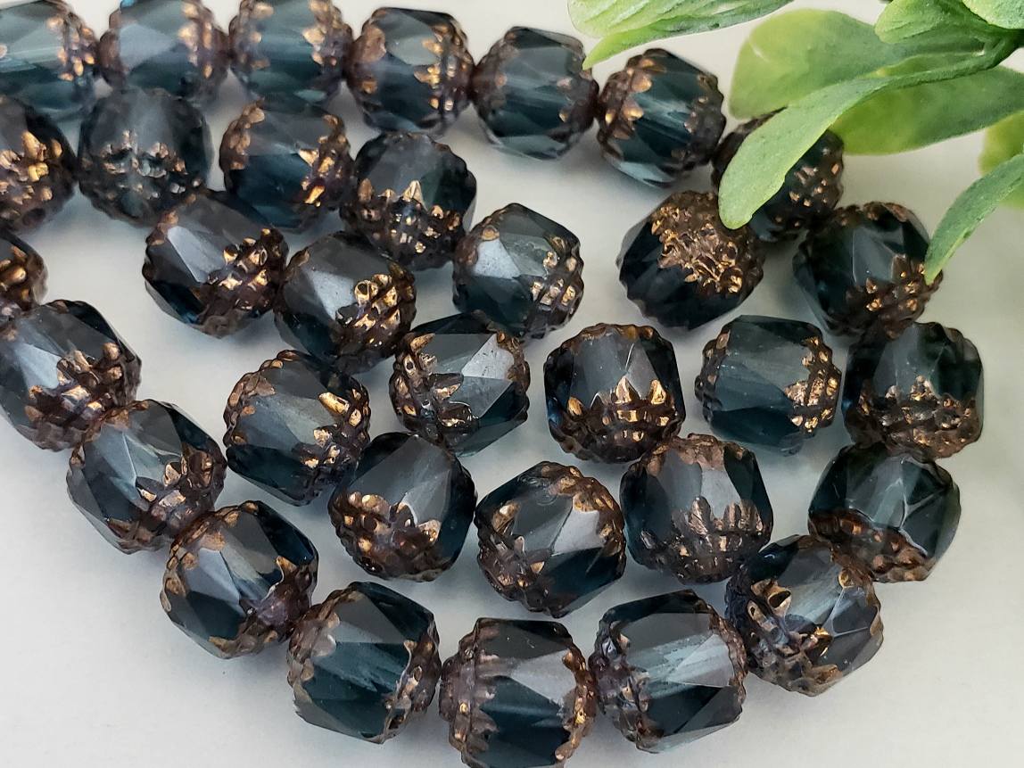Montana Blue Bronze Edge - Czech Cathedral Beads - 8mm - 15pcs