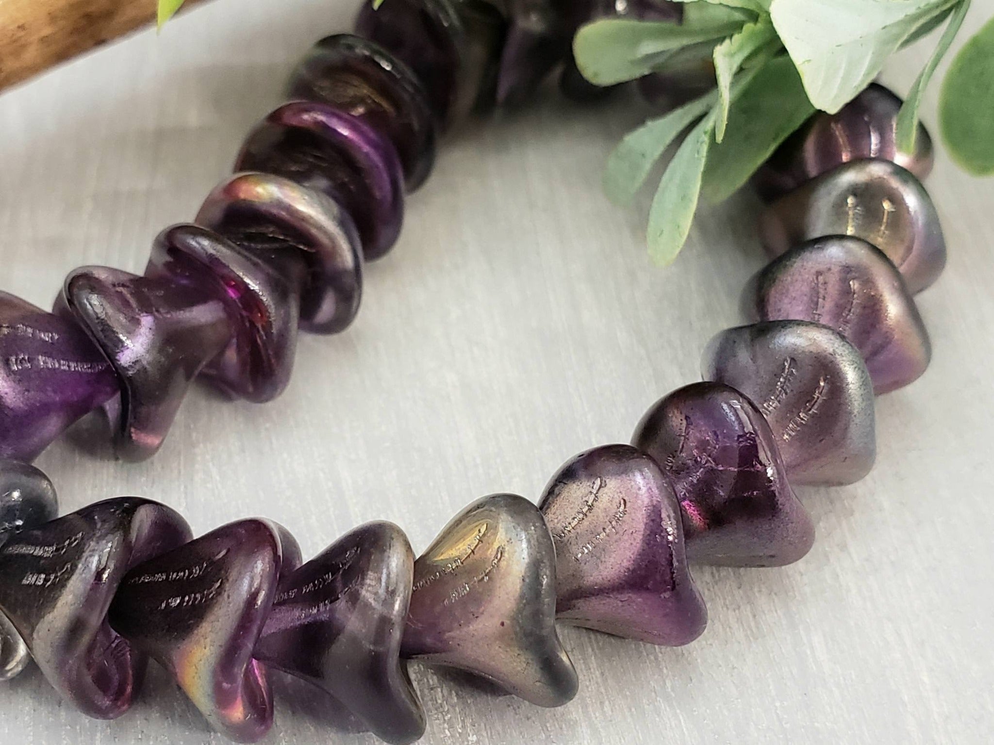 Crystal Magic Purple - Czech Trumpet Bell Flowers - 12x10mm - 4pcs