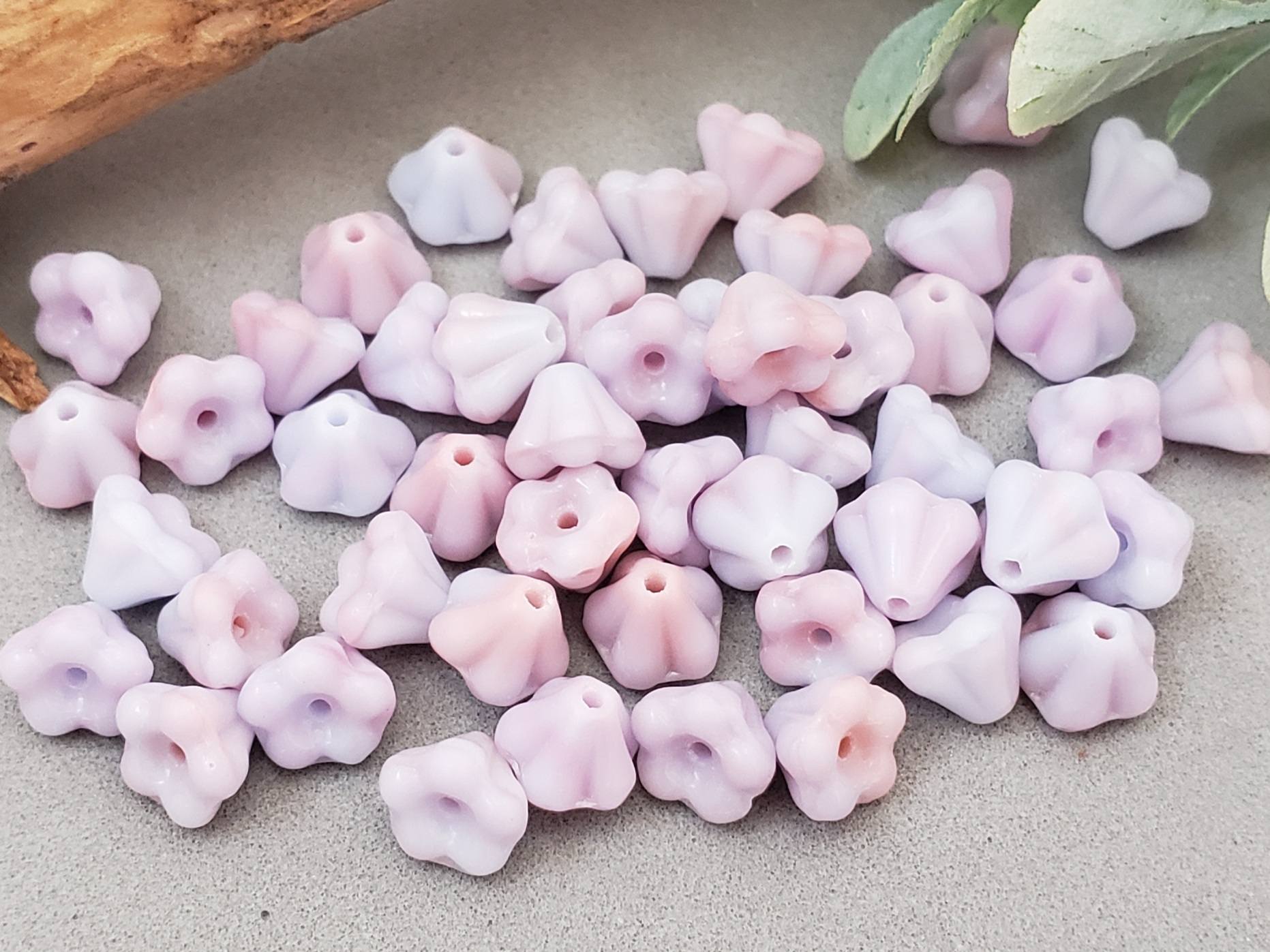 2-Tone Lilac Opaline - Czech Bell Flower - 6x4mm - 25pcs
