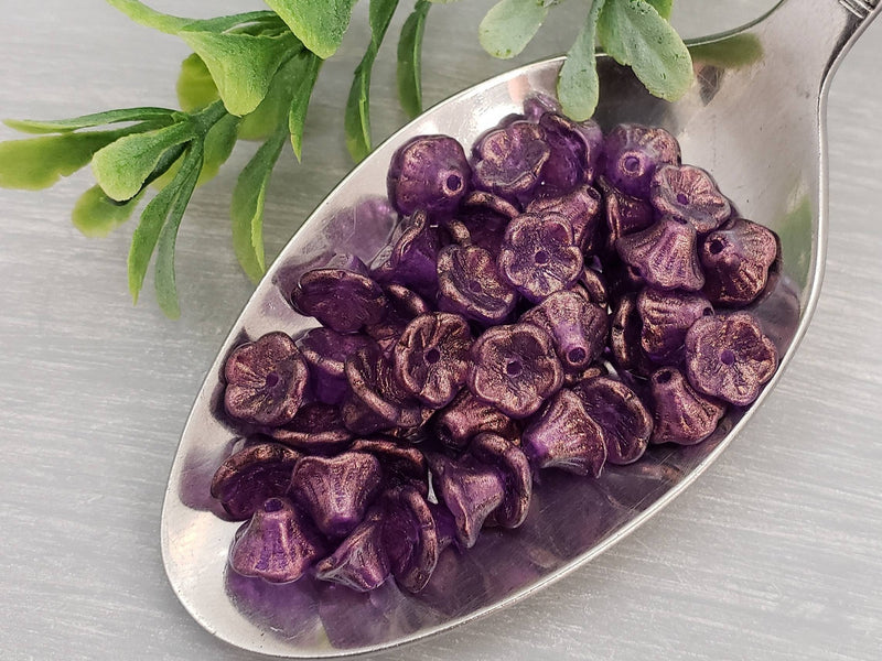 Crystal Magenta - Czech Bell Flowers - 7x5mm - 25pcs