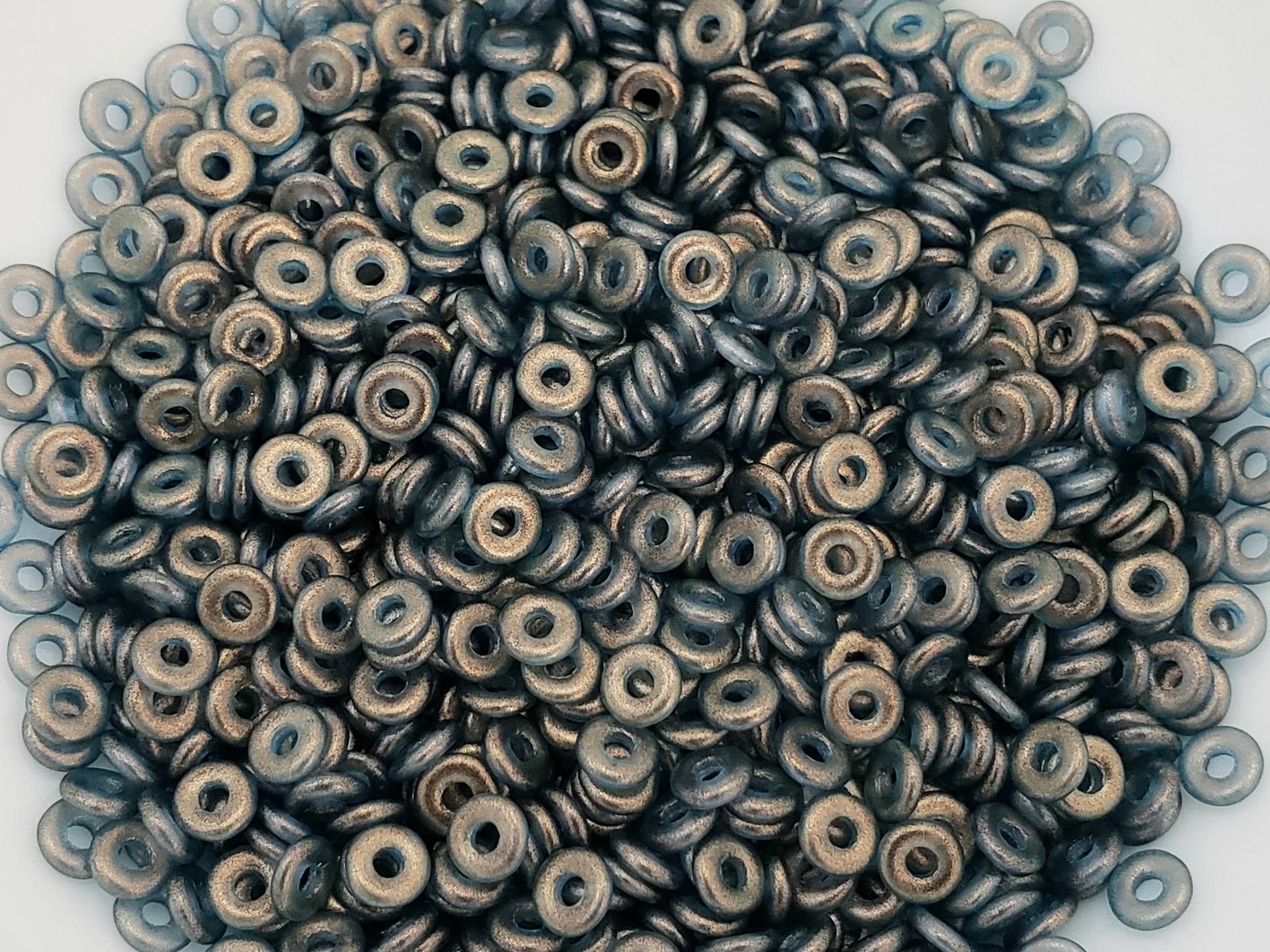 Crystal Shadows - Czech O Beads - 4mm - 5gr./Appr. 200pcs