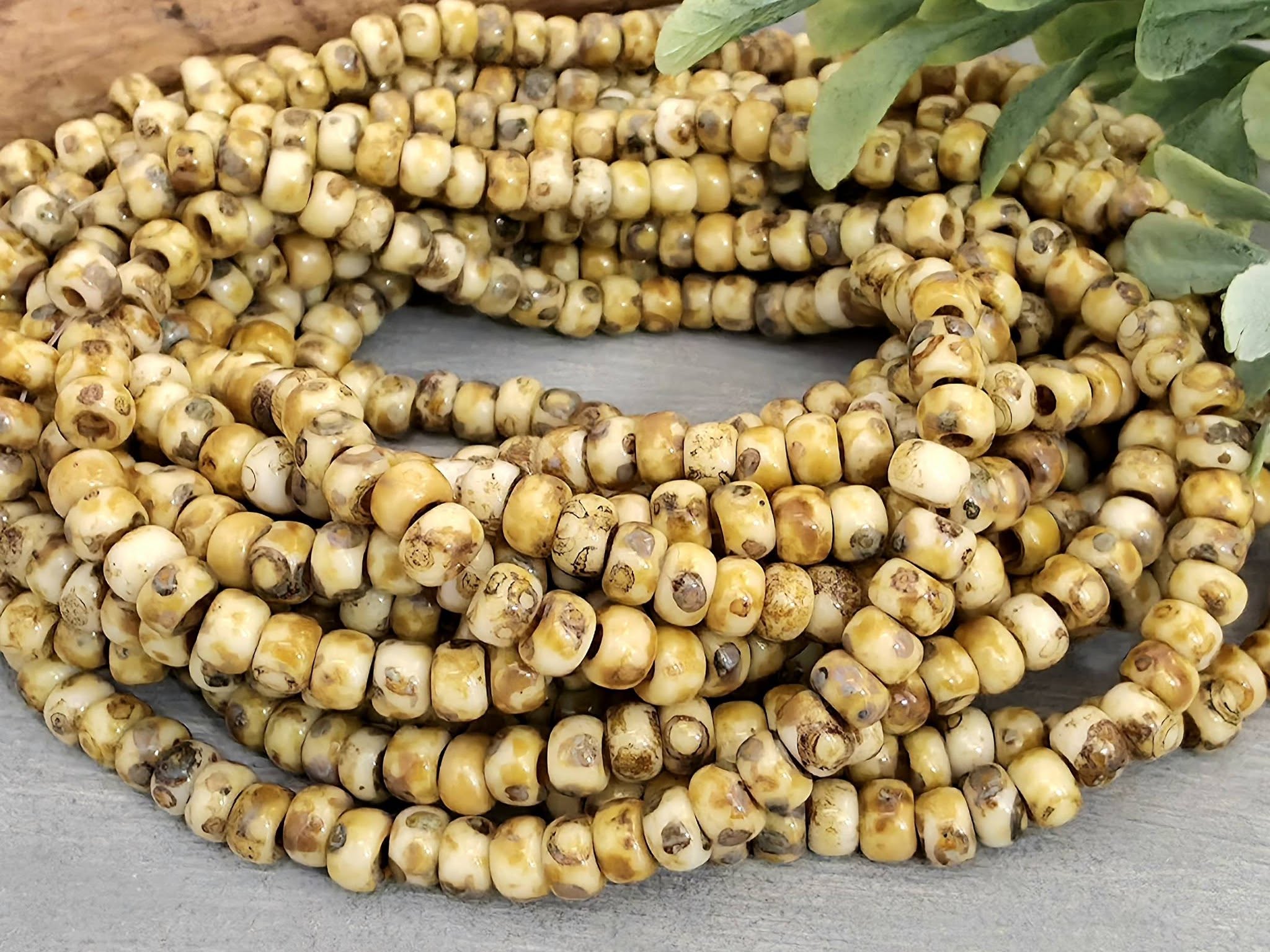 6/0 Yellow Picasso #4512 - Czech Seed Beads - 10gr.