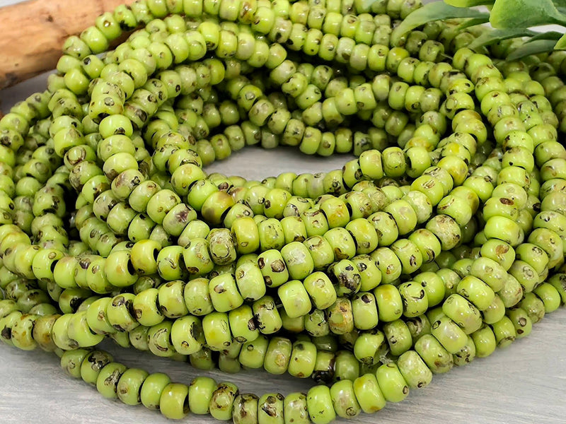 6/0 Opaque Chartreuse Picasso #4515 - Czech Seed Beads - 10gr.
