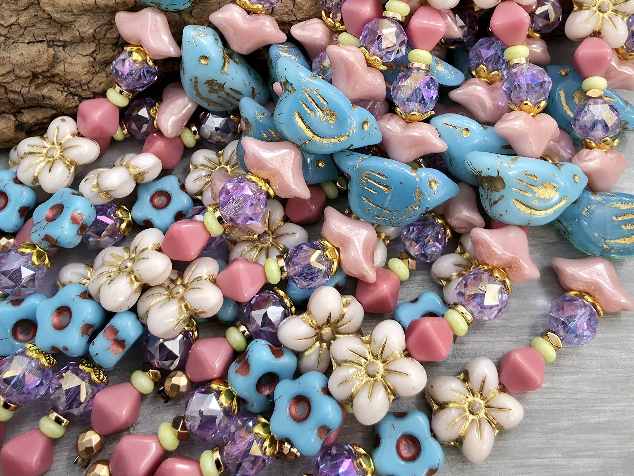 Spring Blooms - INSPIRE by Czechs Designer Strand Main image