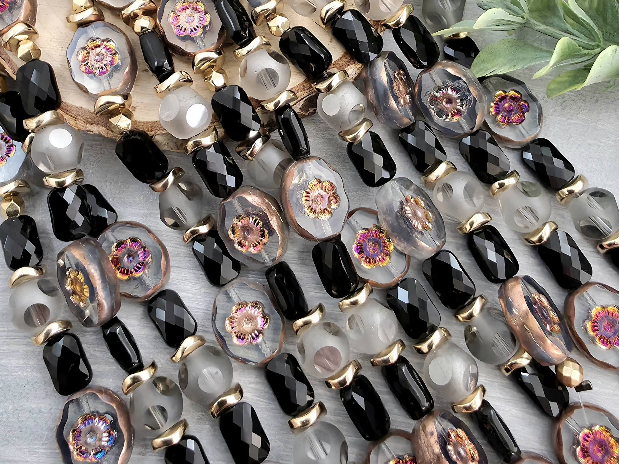 Midnight Ember - INSPIRE by Czechs Designer Strand Main image