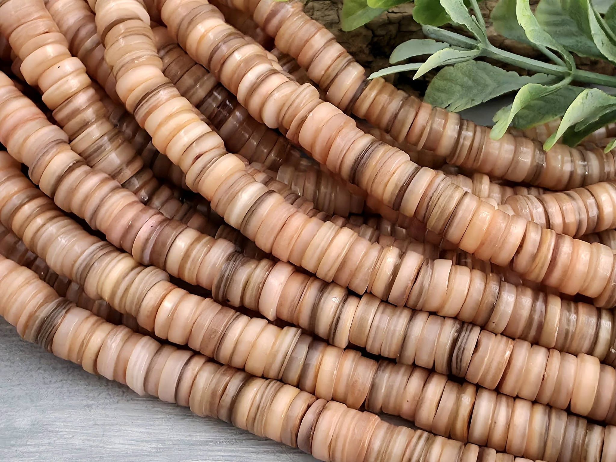 Au Naturel - Heishi Shell Disc - 6mm - 10" Strand