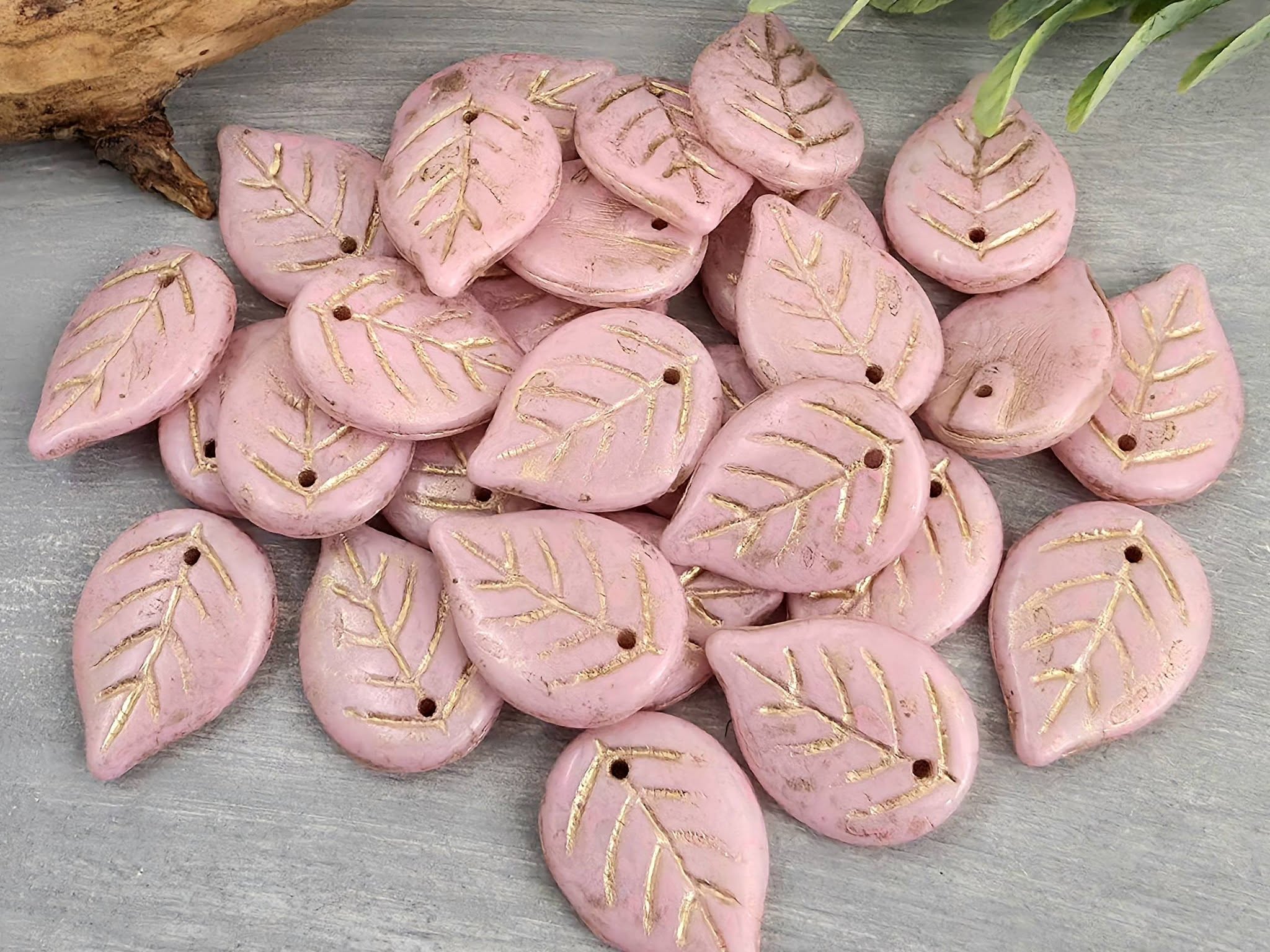 Blush Pink - Czech Apple Leaves - 18x13mm - 6pcs