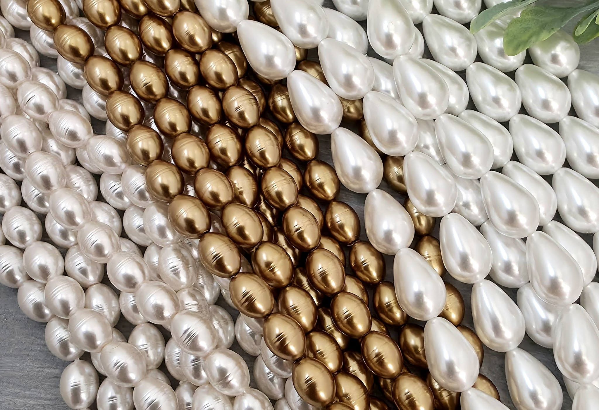 Lt Rose White - Oval Baroque Glass Pearl - 8mm - 17" str. Secondary image