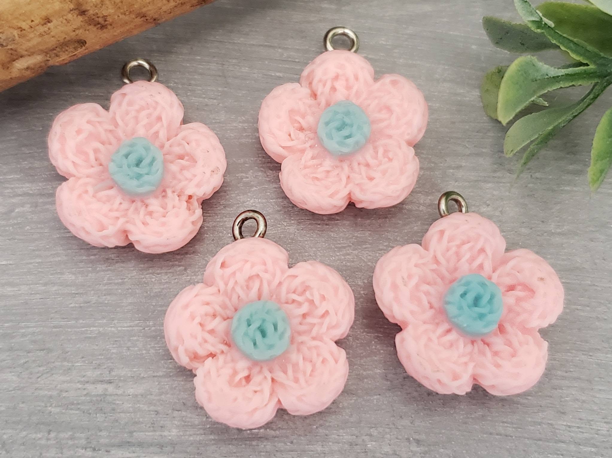 Pink - Resin Flower Charms - 20mm - 4pcs