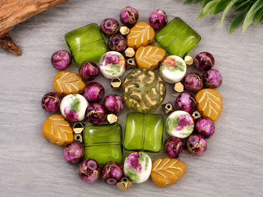 Berry Blooms - Curated Bead Mix