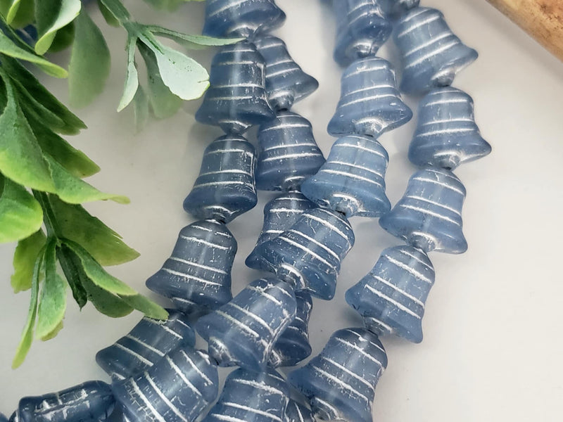 Montana Blue Silver Wash - Czech Bells - 10mm - 6pcs