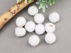 Snow White Faux Fur Pom Pom Connectors - 4pcs -  14mm