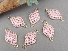 Charger l&#39;image dans la galerie, Pink Enamel Rhinestone Gold Rhumbus Connectors - 26.5x14mm - 2pcs
