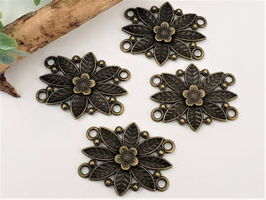 Antique Brass Daisy Flower 2-Hole Focal Connector   - 28x35mm - 1pc