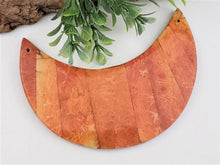 Charger l&#39;image dans la galerie, Burnt Orange Crescent Moon Plate - 120x50mm - 1pc
