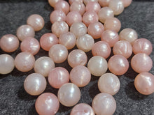 Load image into Gallery viewer, Vintage Retro Lucite Marbled Pink Glow Beads - 12mm- 10pcs
